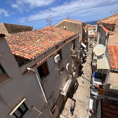 Oltremare Bed and Breakfast 4*