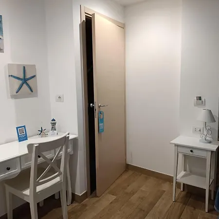 Oltremare Bed & Breakfast *